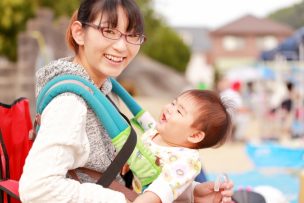 赤ちゃんとの初めてのお出かけ！持ち運びに便利なベビー用品9選