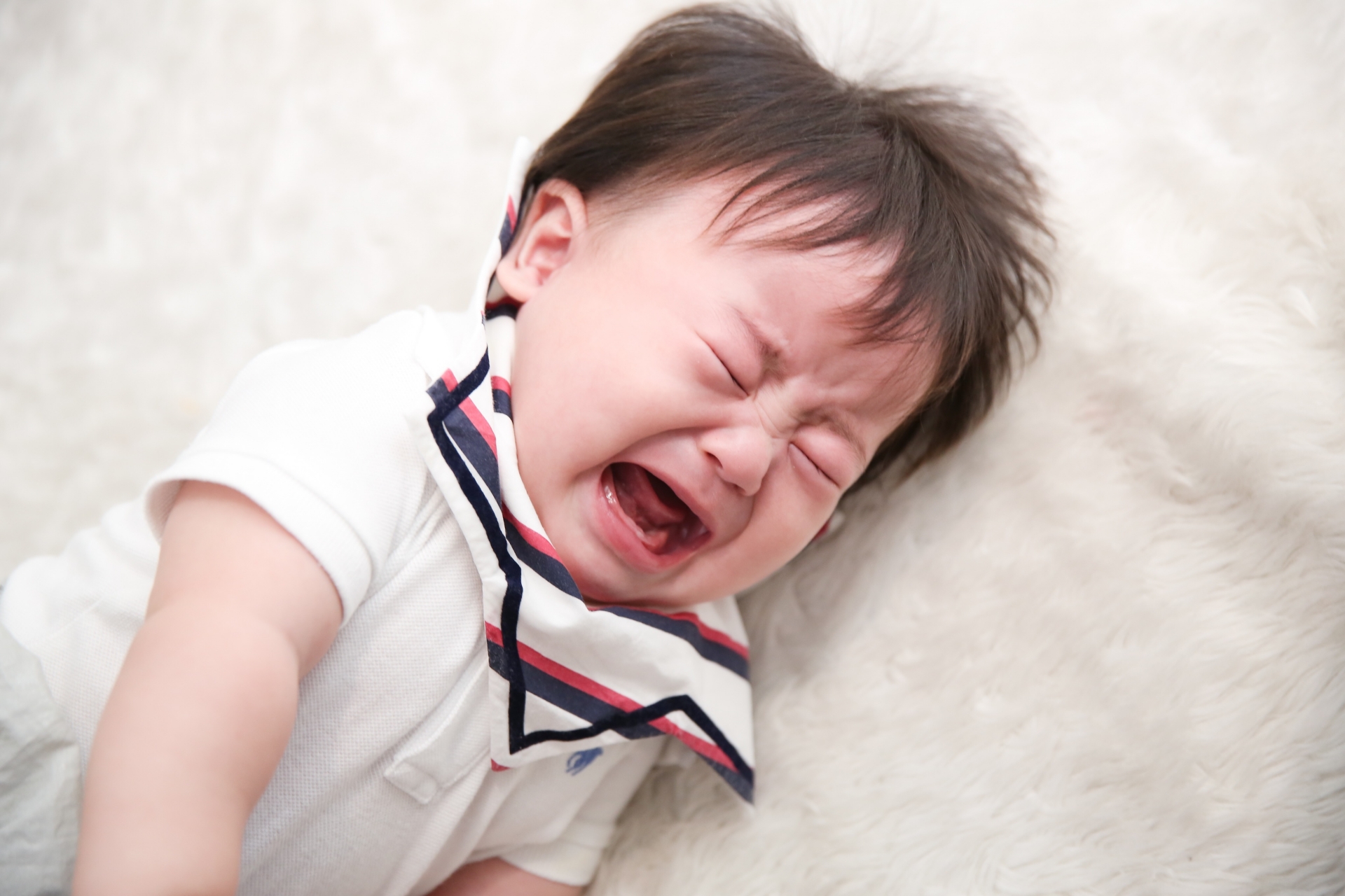 ベビーベッドアドバイザーが教える 夜泣き の原因と対策 ベビーベッドレンタルの ヤマサキ